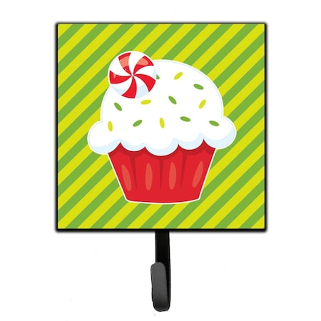 Carolines Treasures Christmas Pepermint Cupcake Leash or Key Holder BB6819SH4